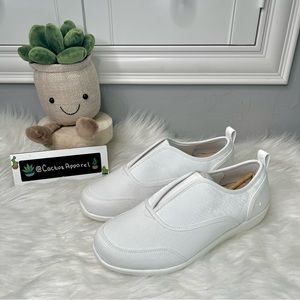 New Women’s Vionic Magnolia Denver Casual Slip-On Sneaker Size 8.5 WIde